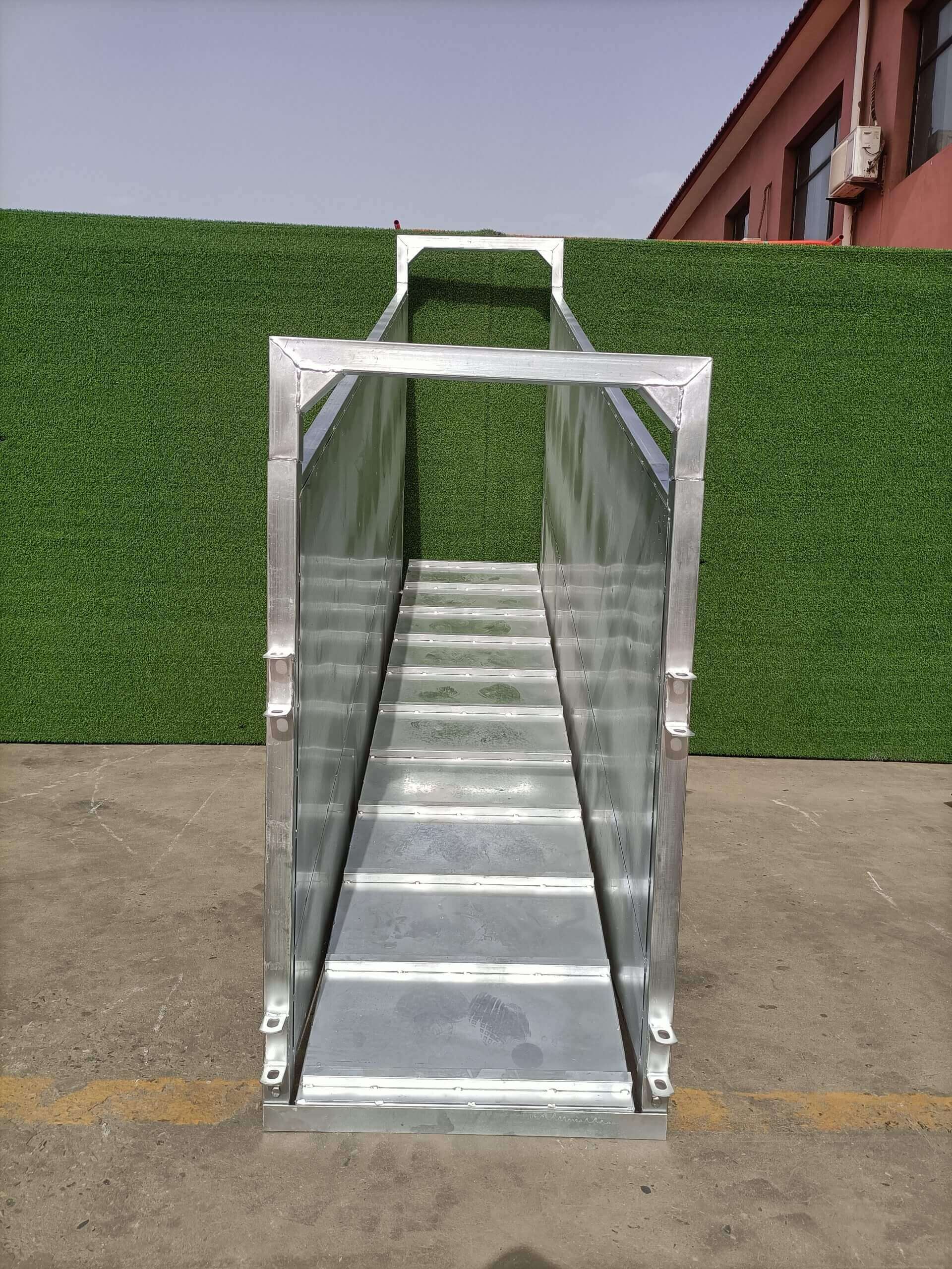 3m Long Standard Sheep Loading Ramp, adjustable height